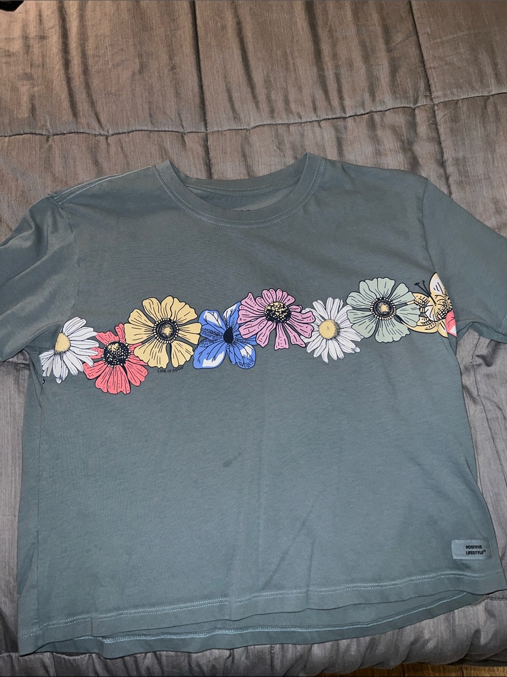 Life is good crusher Tee flowers